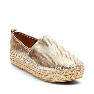 Peppa Platinum Gold. In a good condition ✨